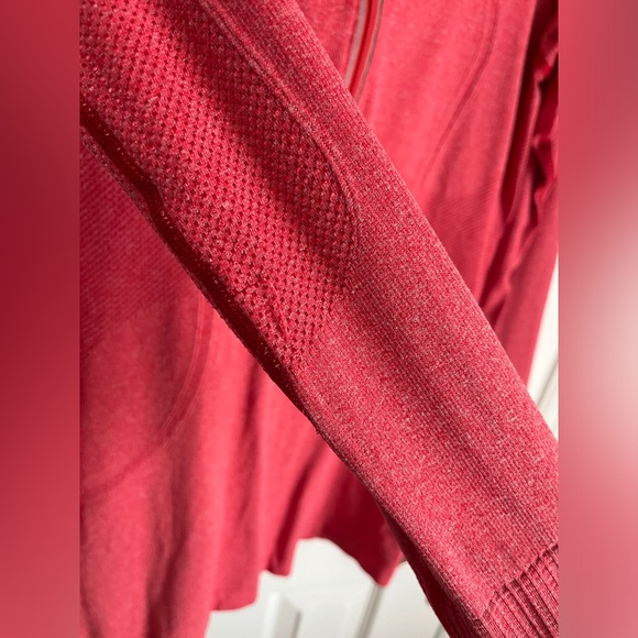 Lululemon Swiftly Tech 1/2 Zip - Picture 4 of 5